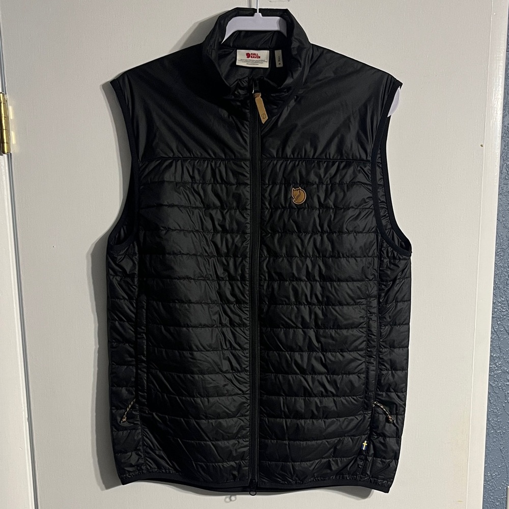 Fjallraven Men's Black Quilted Vest